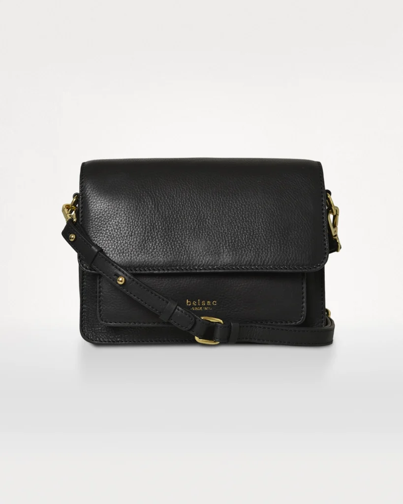 Olga sort lædertaske set forfra med frontlomme